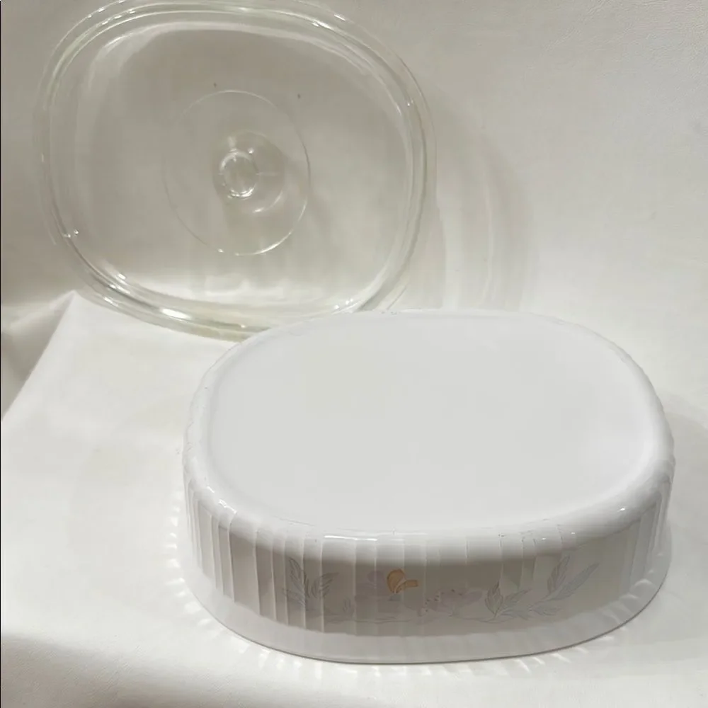 Corningware Pink Trio French White Ribbed Oval Cookware & Lid 2 1/2 Quart 2.8 L